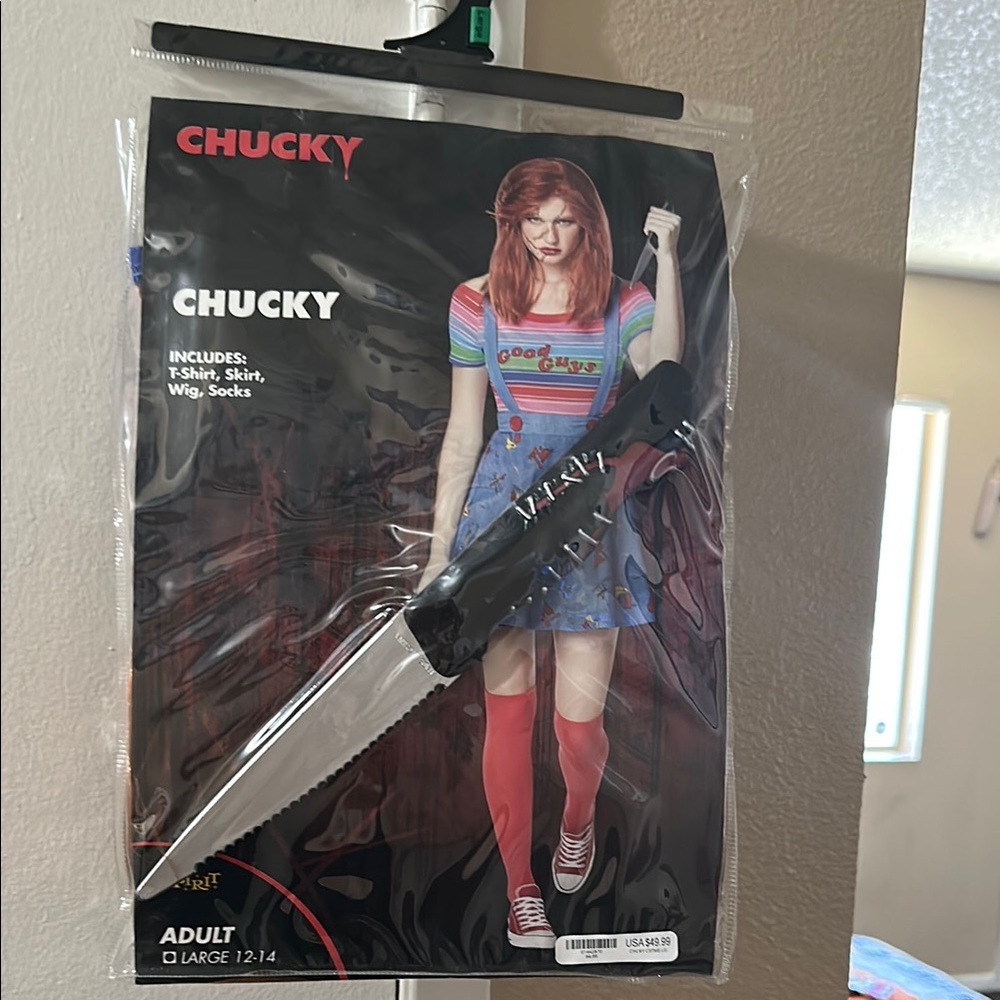 Chucky Halloween costume with wig & knife